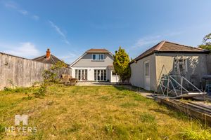 Photo 11- click for photo gallery